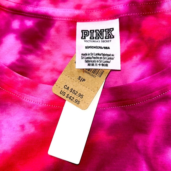 Victoria's Secret PINK
Ruched Side Dress Pink Tie Dye - Picture 8 of 10